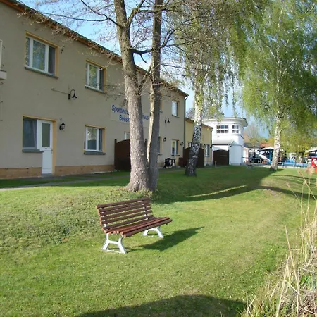 Boootshaus - Am Spreeufer Vendégház Beeskow