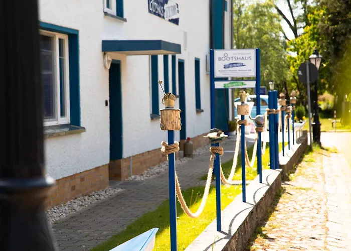 Boootshaus - Am Spreeufer *