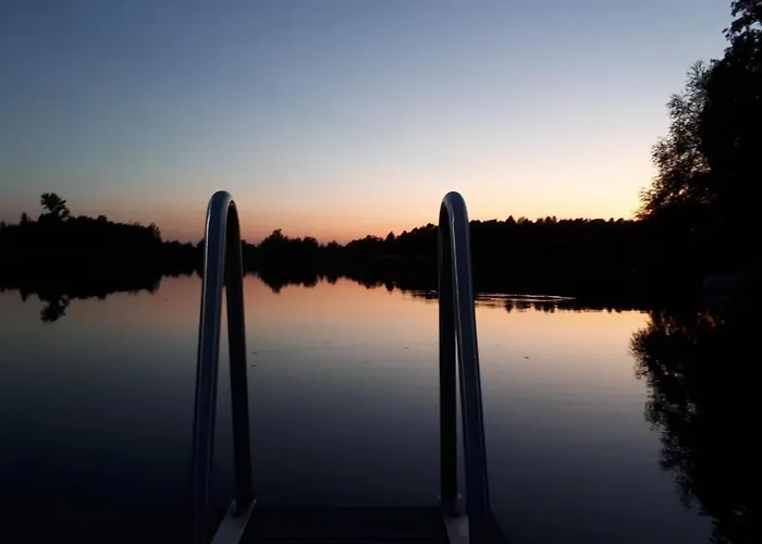 Boootshaus - Am Spreeufer Πανσιόν Beeskow